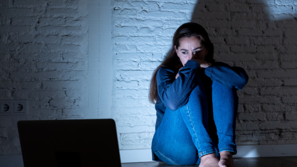 online en offline geweld